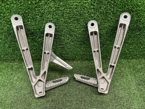 Кронштейны пассажира Honda CBR 600 RR PC37 05-06-3