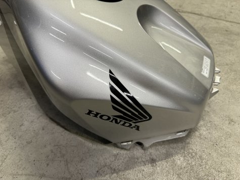 Пластик накладка бака Honda CBR 600 RR PC37 05-06-2