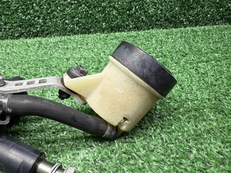 Тормозная машинка перед Honda CBR 900 919 SC33 96-97-2