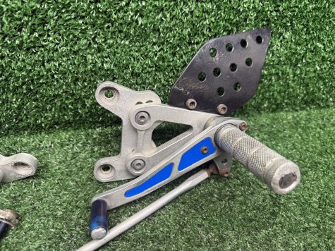 Кронштейны водителя Honda CBR 900 919 SC33 96-99-2