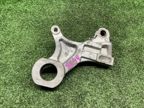 Кронштейн суппорта заднего Honda CBR 929 SC44 -0