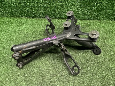 Паук кронштейн Honda CBR 954 SC50-1
