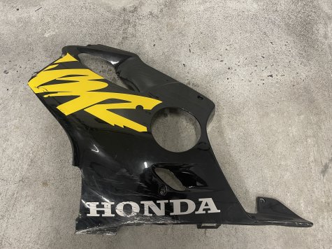 Боковина левая пластик Honda CBR 600 F4 PC35 -0