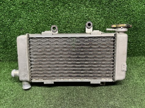 Радиатор правый Honda VTR 1000 F SC36-0