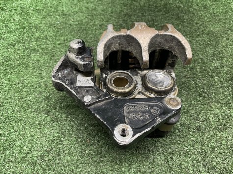 Суппорт передний Honda VTZ 250 MC15-1