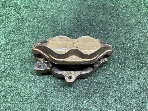 Суппорт правый Honda CBR 600 RR PC37 03-04-1