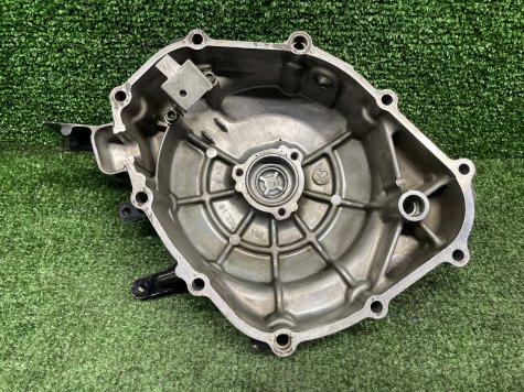 Крышка генератора Suzuki SV 400 650-1