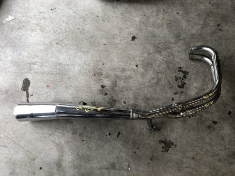 Глушитель правый Honda CB750F RC04-0
