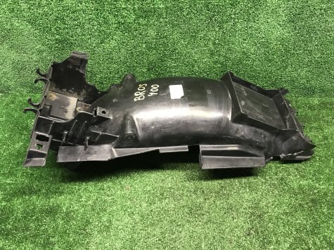Пластик подрамника Honda NT400 Bros NC25-0