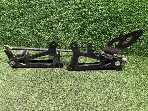 Кронштейны водителя Yamaha YZF-R6 2C0 06-07-4
