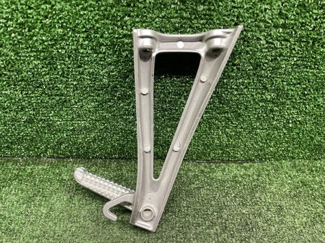 Кронштейн пассажира левый Yamaha R6 03-05 5SL-1