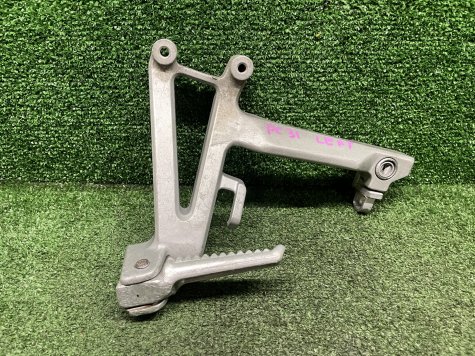 Кронштейн пассажира левый Honda CBR 600 F3 PC31-0