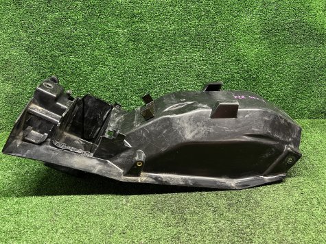 Подкрылок задний пластик Kawasaki ZZR 400-1-1