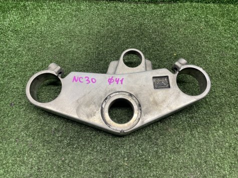 Траверса верхняя Honda VFR 400 NC30-0