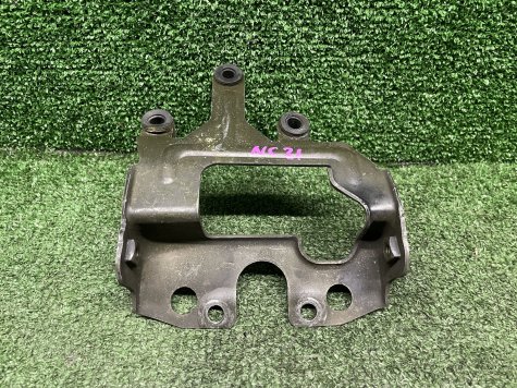 Кронштейн спидометра Honda VRF 400 NC21-1