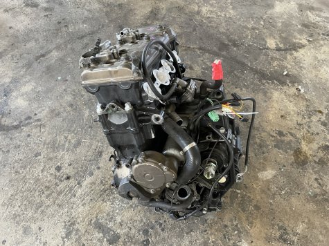 Двигатель Kawasaki ZX-10R 04-05 год-3