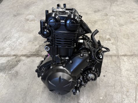 Двигатель Kawasaki Ninja 400R ER-4 ER400BEA-1