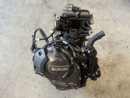 Двигатель Suzuki GSX-8S GSX-8R V-Strom 800 FRA1