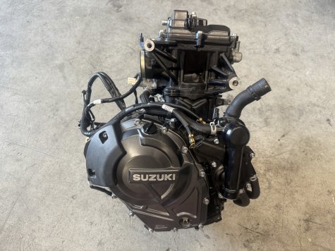 Двигатель Suzuki GSX-8S GSX-8R V-Strom 800 FRA1-0