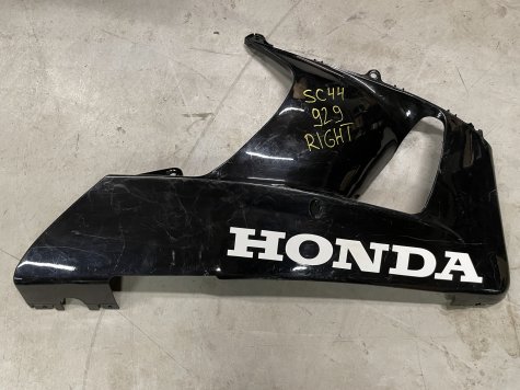 Пластик плуг правый Honda CBR 929 SC44-0