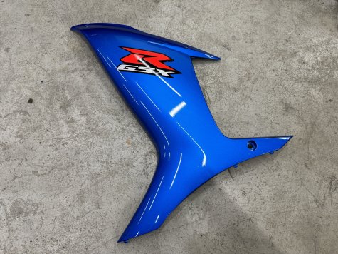 Пластик боковой левый Suzuki GSX-R 600 750 L1-0