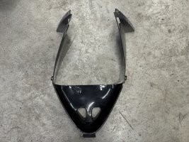 Пластик плуг середина Yamaha FZR 1000 3GM