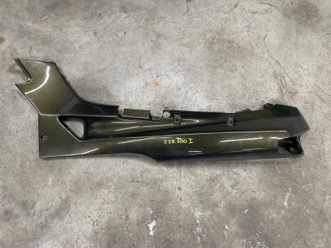 Пластик хвост левый Kawaaski ZZR 400-1 600-1-0