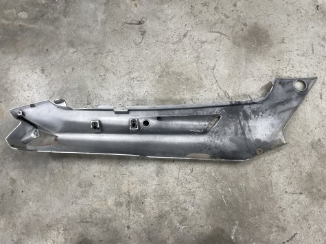 Пластик хвост левый Kawasaki ZZR 250-2