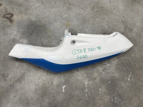 Пластик хвост левый GSX-R 600 750 98-0